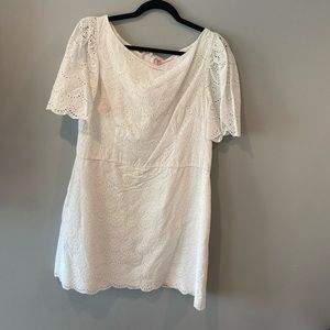 Gal Meets Glam Blythe